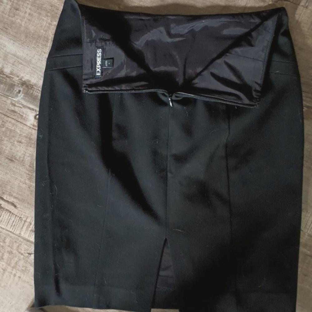 EXPRESS Basic Black Skirt - Picture 4 of 8